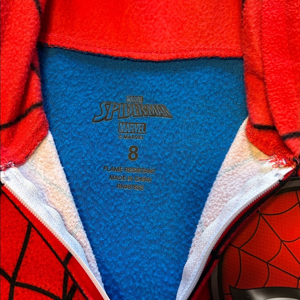 Marvel Spider-Man Boys/Unisex Blanket Sleeper One Piece Zipper NWT 8 Never Worn - Picture 2 of 16